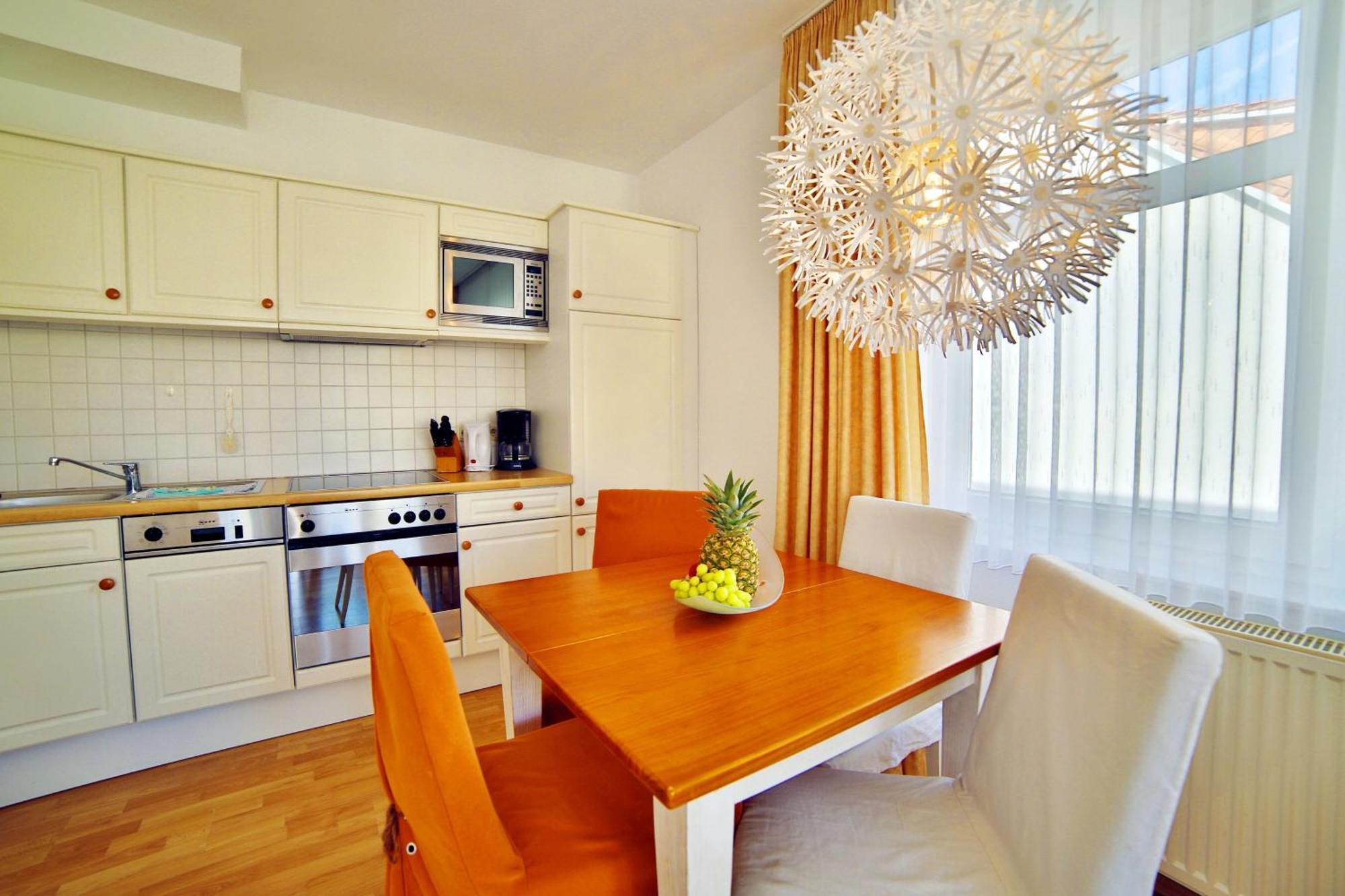 Ferienwohnung Binzer Strandgut Im Haus Jahreszeiten 宾茨 外观 照片